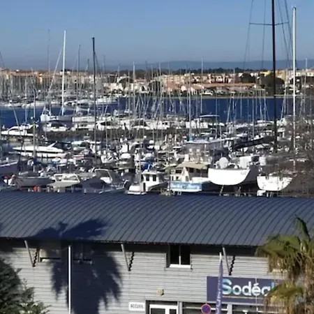 With Nice View On The Port Apartment